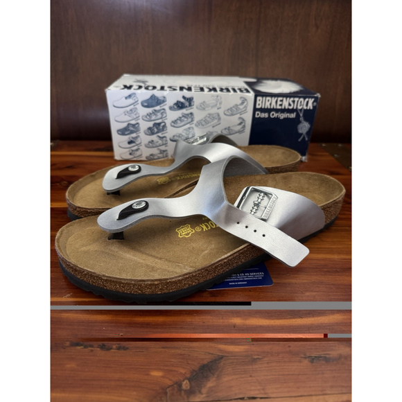 Birkenstock Gizeh Silver Metallic Sandals - Size 44 NIB